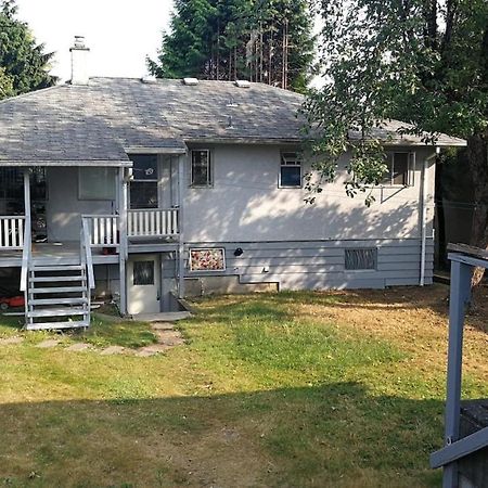 Burnaby East Home 外观 照片