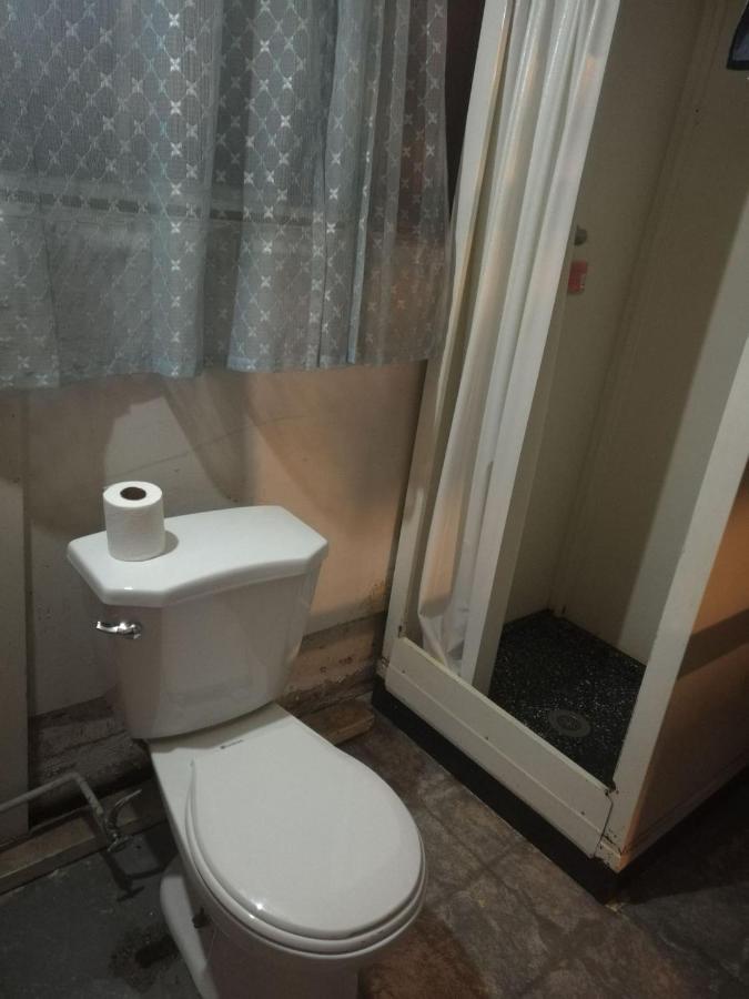 Burnaby East Home 外观 照片