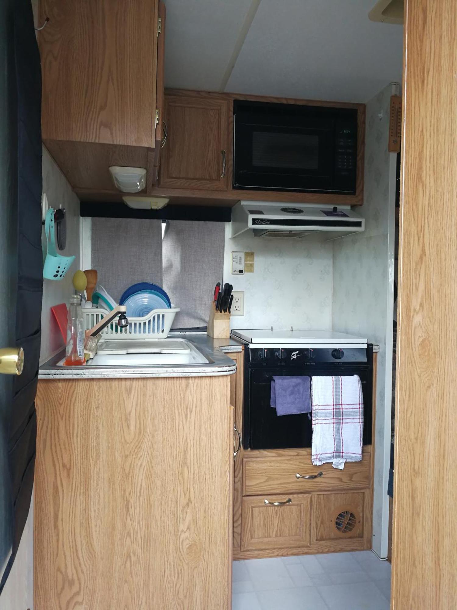 Burnaby East Home 外观 照片