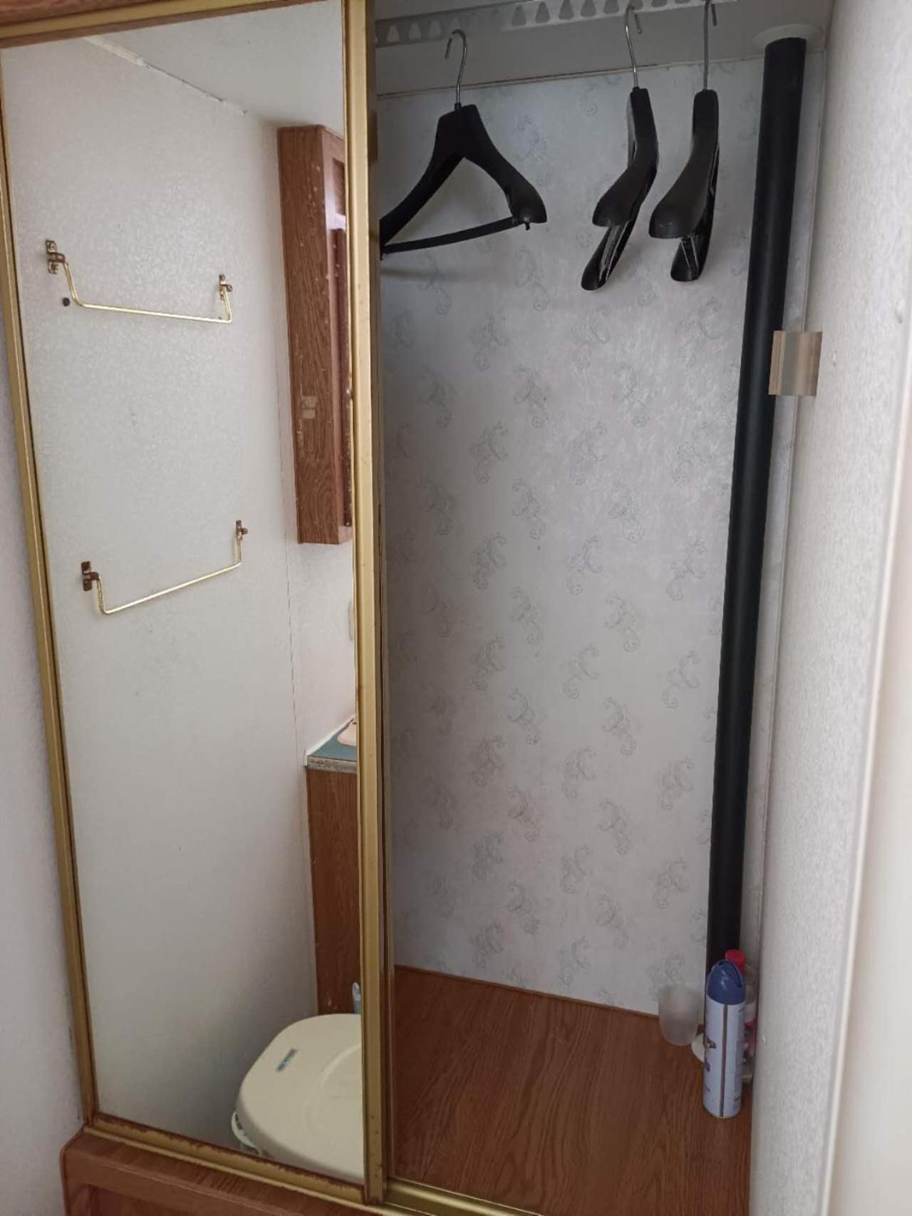 Burnaby East Home 外观 照片